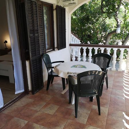 Apartments Mint Povljana - 50M From Sandy Beach Экстерьер фото
