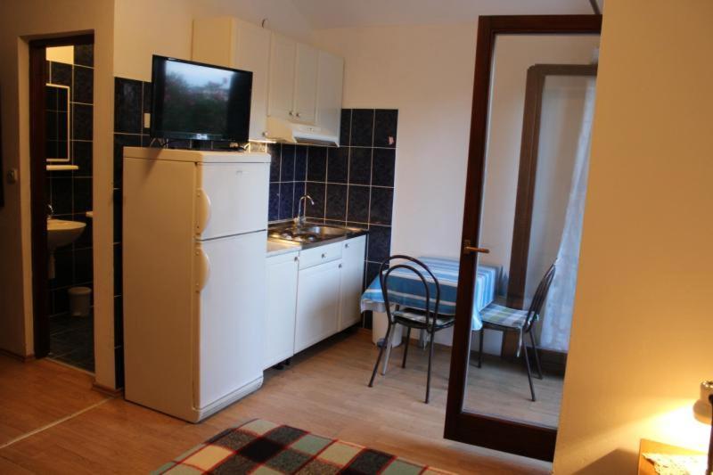 Apartments Mint Povljana - 50M From Sandy Beach Экстерьер фото