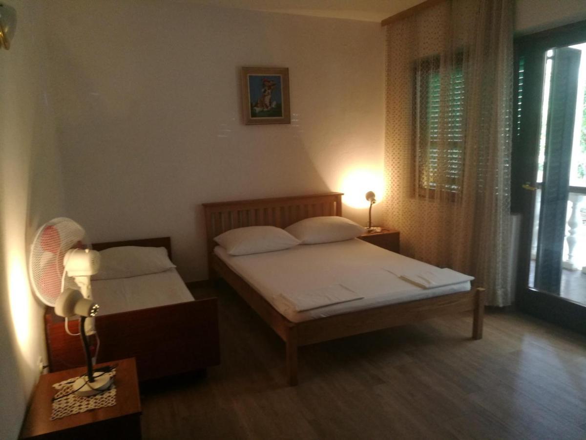 Apartments Mint Povljana - 50M From Sandy Beach Экстерьер фото