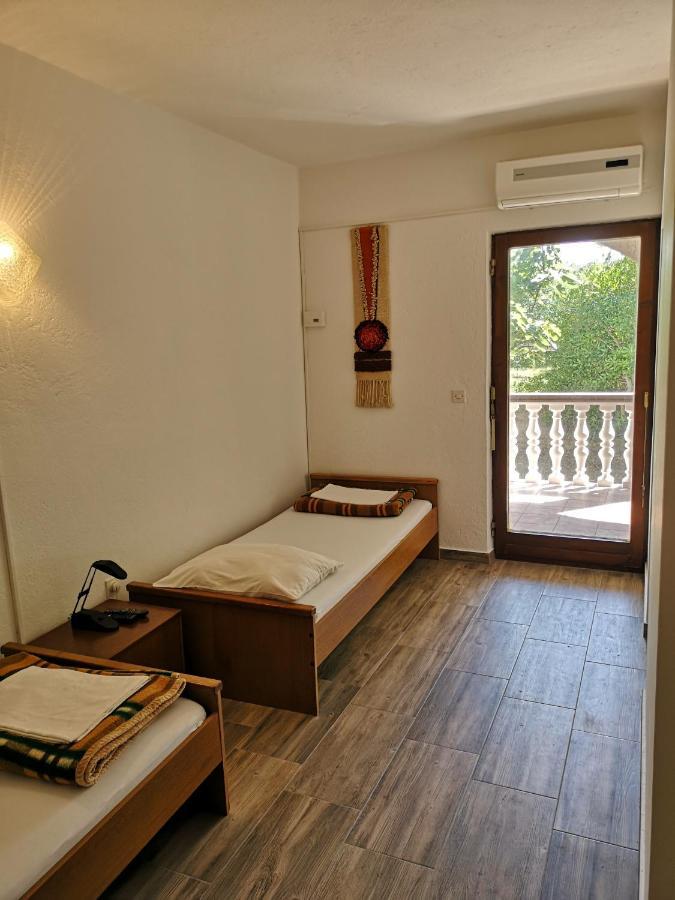 Apartments Mint Povljana - 50M From Sandy Beach Экстерьер фото